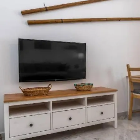 La Casa De Lucy Granada