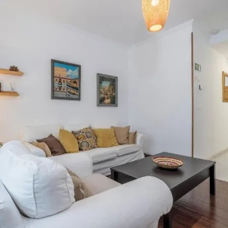 La Casa De Lucy * グラナダ